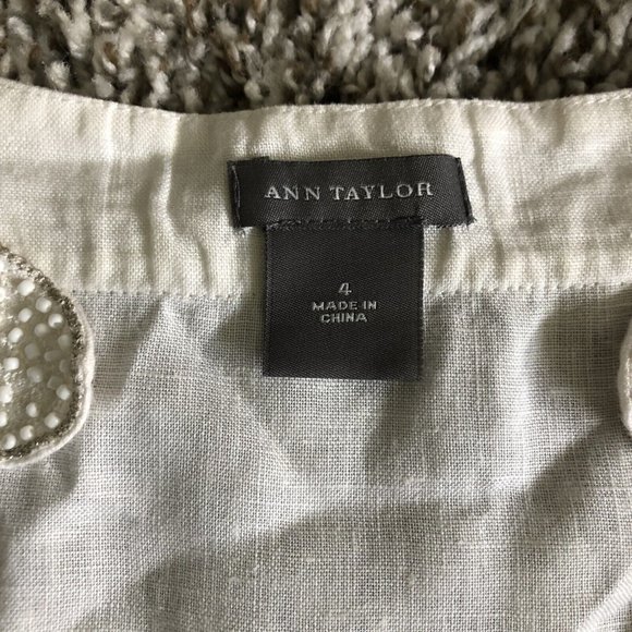 Ann Taylor Off White Beaded 100% Linen Long Sleeve V Neck Popover Tunic Top SZ 4 - Picture 5 of 8